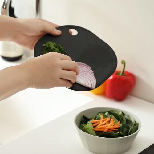 &NE Nikii Cutting Board, Black, 1 Piece, 18.5cm Wide X 18.5cm Deep X 0.3cm Thick, Made In Japan, Dishwasher Safe, Antibacterial, Small Mini Cutting Bo