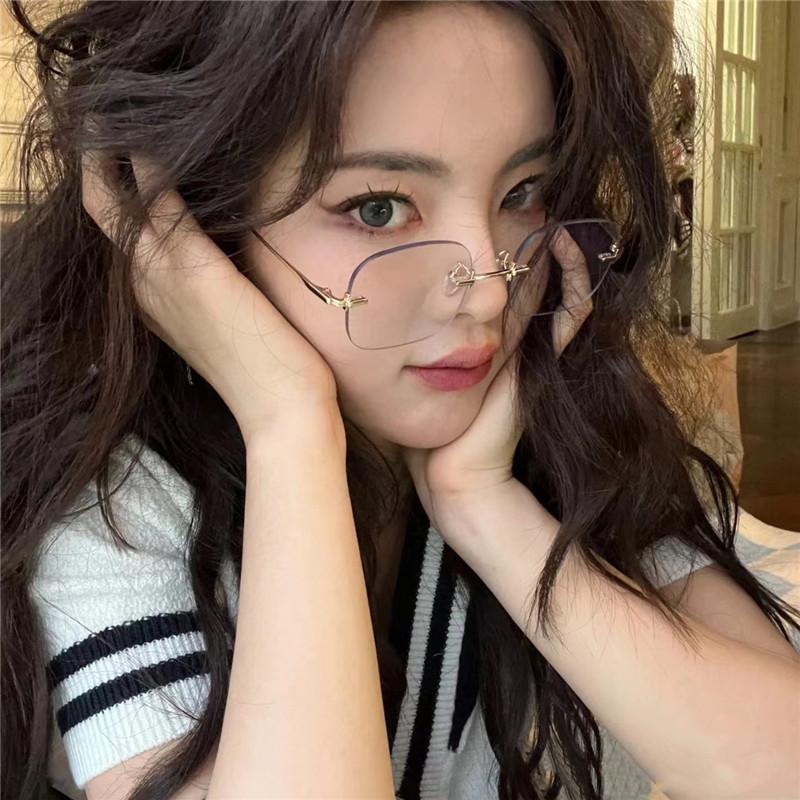 Yang Chaoyue With Rimless Glasses, Abstinence, Sven Scum Atmosphere, Square Small Frame With Myopia Tide