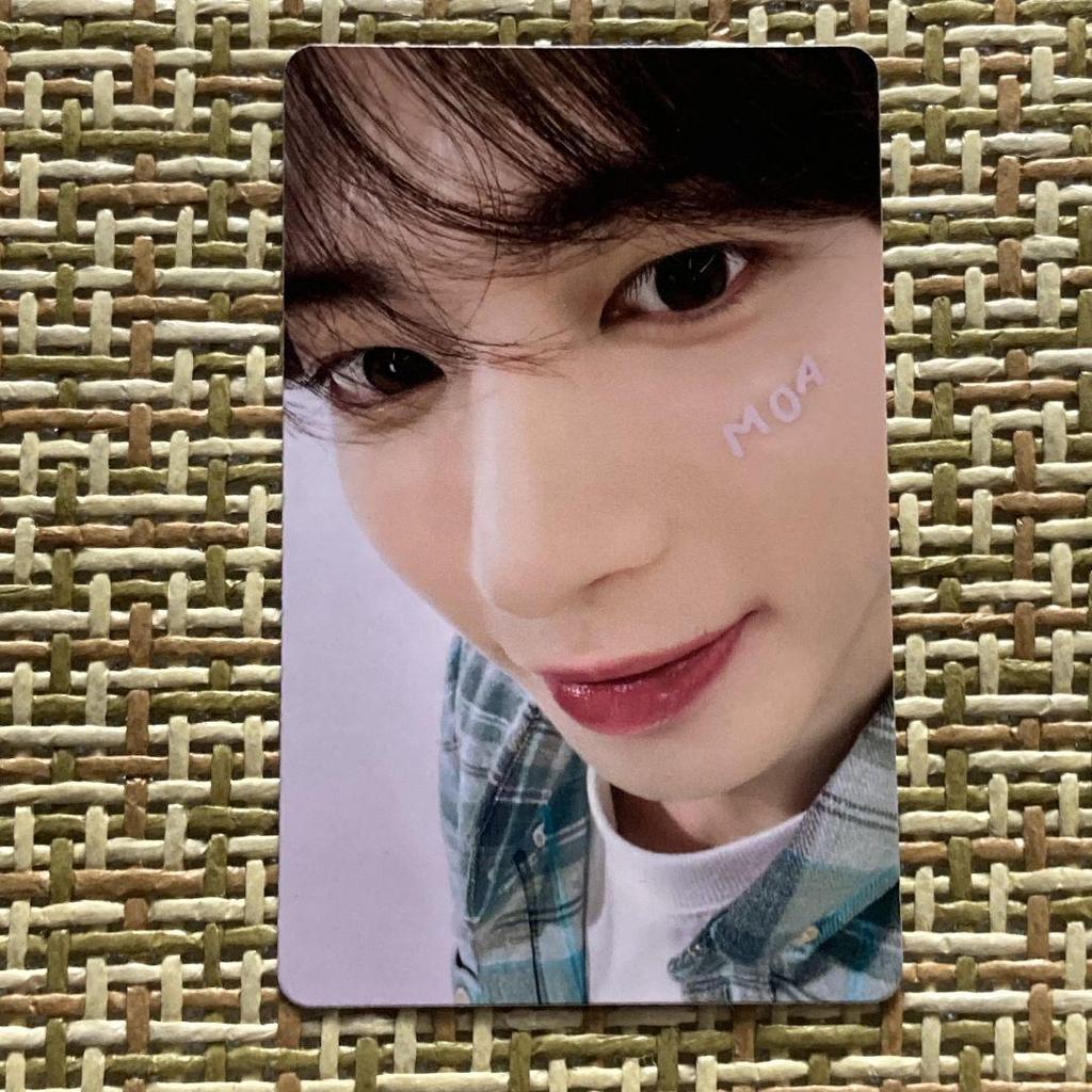 [USED] TXT moazone Taehyung Japan Concert FC Trading Card