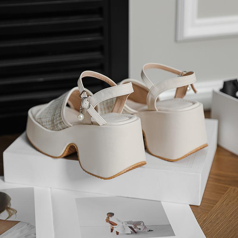 thick-soled wedge sandals women's summer new Korean version open-toe with skirt waterproof table high heels not tired feet white shoes