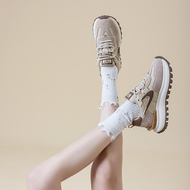Platform-soled Forrest Gump shoes spring new round head light casual sports shoes