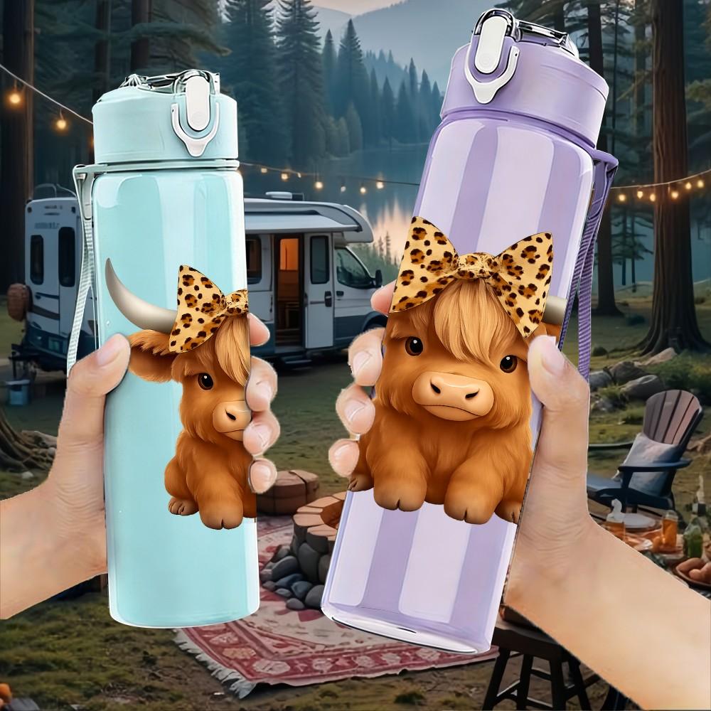 1PC Highland Cow Brown Cartoon 750ml Color Plastic Sports Water Bottle Leakproof Flip Straw Lid Suitable for Sports Office Home Use