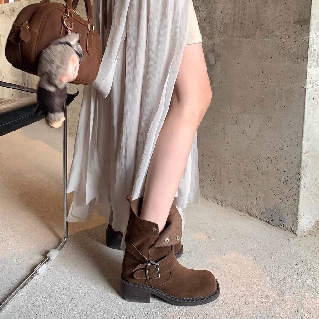 Sheepskin version~ Thick-soled retro stacking boots Autumn heightening Maillard short boots Versatile thick heel belt buckle Martin boots