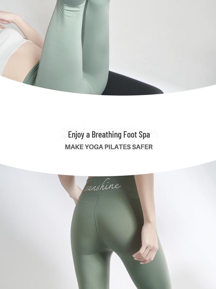 Gradient Non-Slip Women's Yoga Five-Finger Socks - Breathable, Sweat-Absorbent, Deodorant Pilates Socks for Spring/Summer.