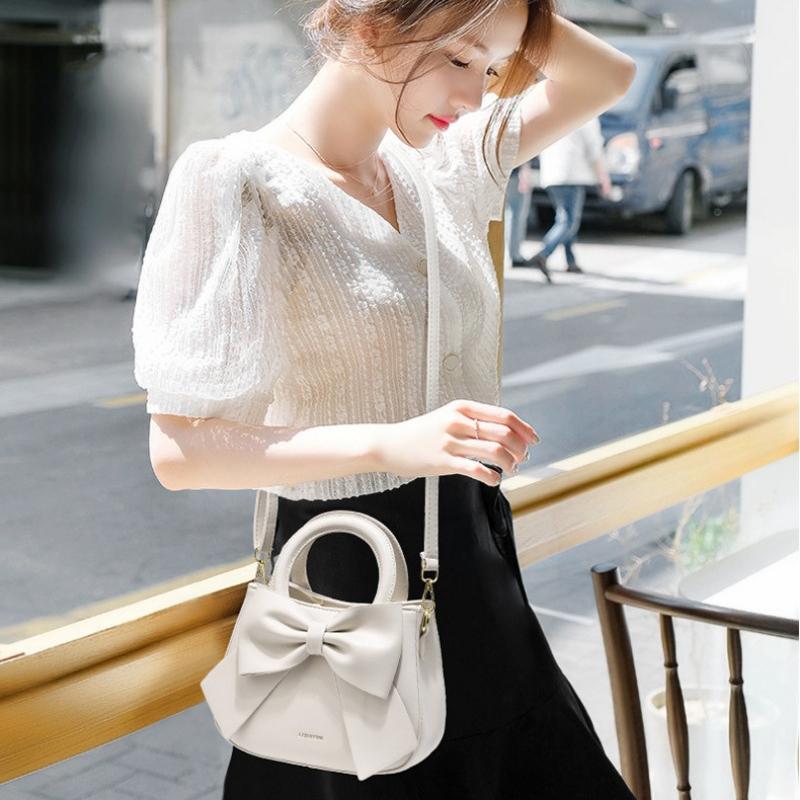 Neue trendige und hochwertige Handtasche, modische und stilvolle Damen-Umhängetasche zum Tragen in der Hand oder über der Schulter, Damentasche