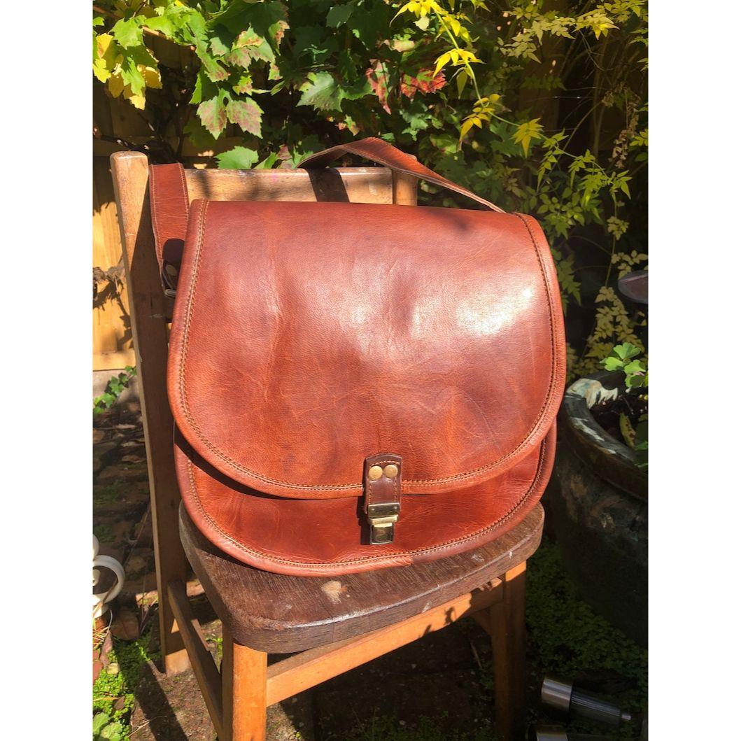 Коричневая кожаная седельная сумка среднего размера — фото 4