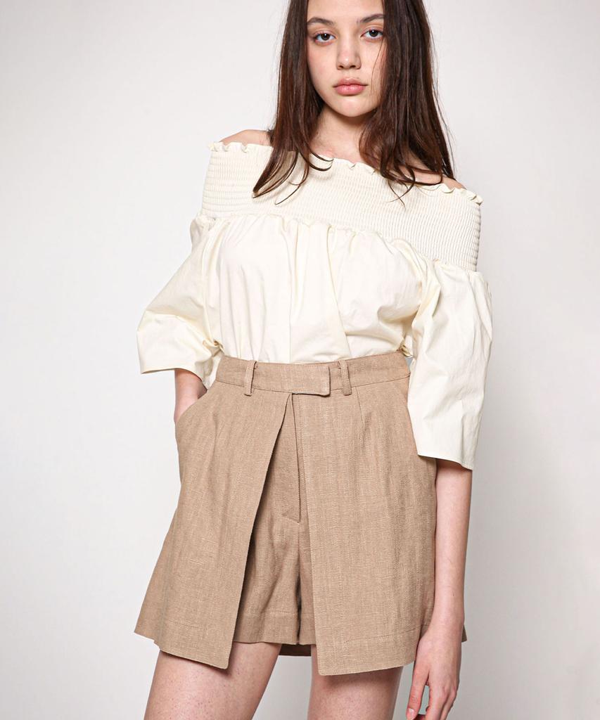 02ARMOIRE Karina Shorts _ Beige