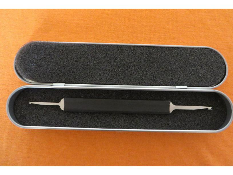 Sax, Flute, Oboe, Clarinet Spring Hook Musical Instrument Accessories & Band Tools. No