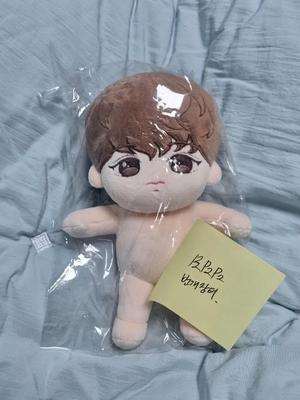 Boneca Park Ji-hoon, 20cm