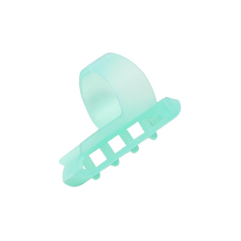 DIY Sweater Knitting Tool Finger Sleeve with Thread Guide Plastic Finger Protector Plastic Wool Thread Guide Handmade Wool Knitting Tool