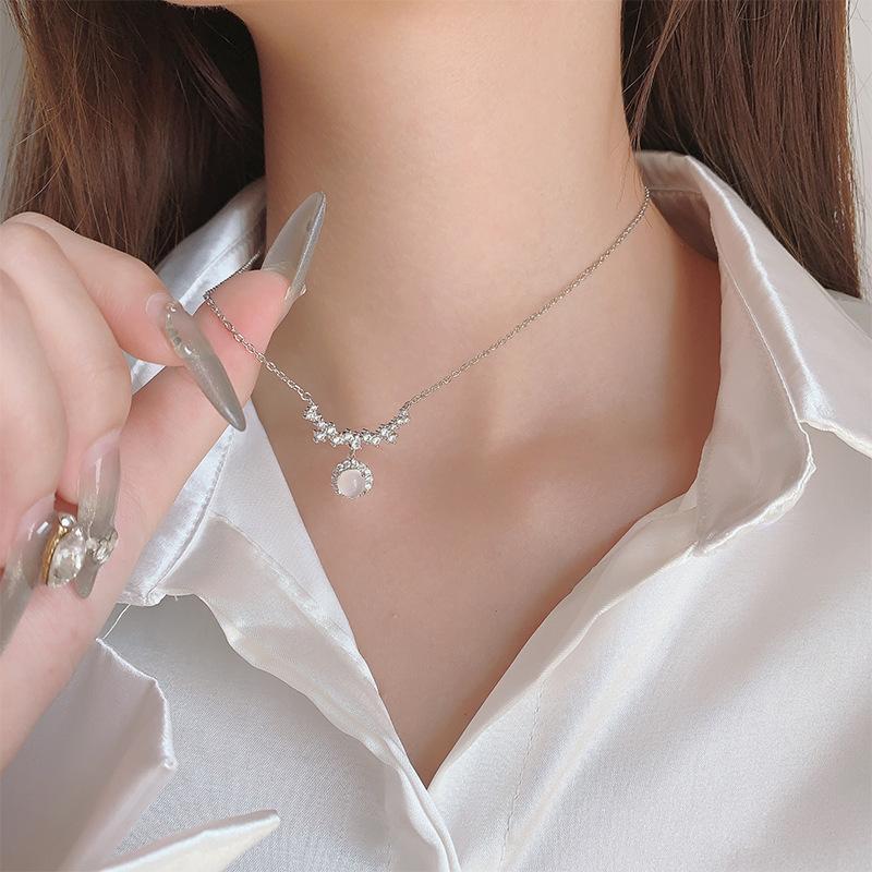 Titanium Steel Pendant Necklace Sparkling All-Over Sweet Versatile Spring Summer White Moonlight Fresh and Elegant Clavicle