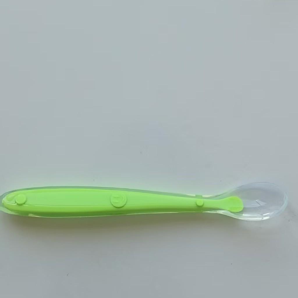 Baby Silicone Soft-Head Feeding Spoon for Infants and Children - Ideal for Soup and Food Supplements