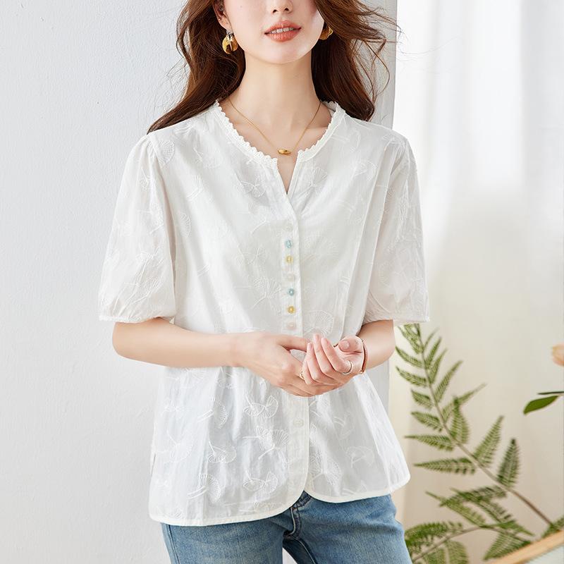 Spitze Spitze Rundhals-Shirt für Damen Kurzärmelige Sommerkleidung Neuer Stil Leichtes Baumwoll-Stickshirt