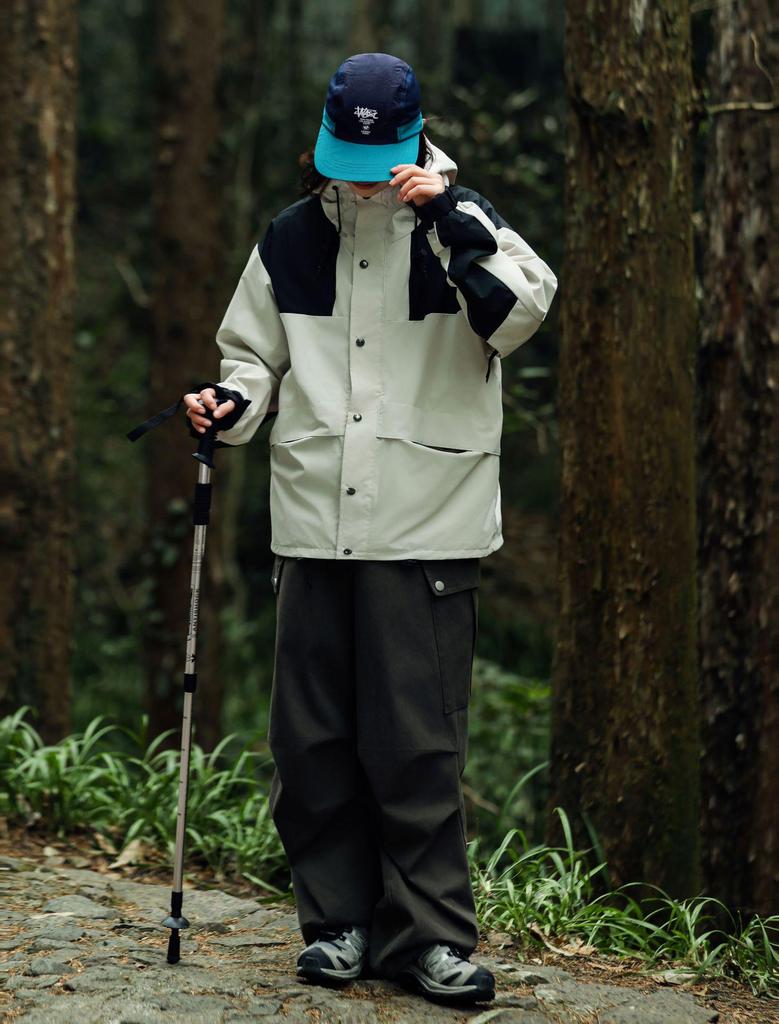 Trendy Color-Block Quick-Dry Five-Panel Waterproof Baseball Cap with Soft Flat Brim for Outdoor Sports and Sun Protection