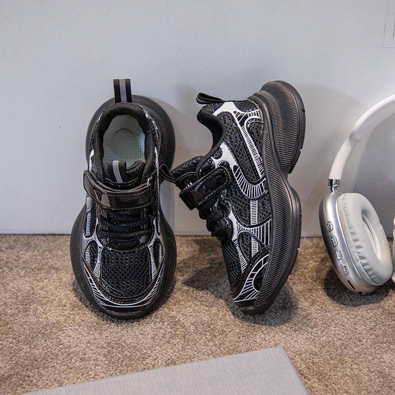 

Children s dad shoes girls classmates 2025 spring new popular soft sole running shoes girls breathable Internet celebrity sports shoes 26