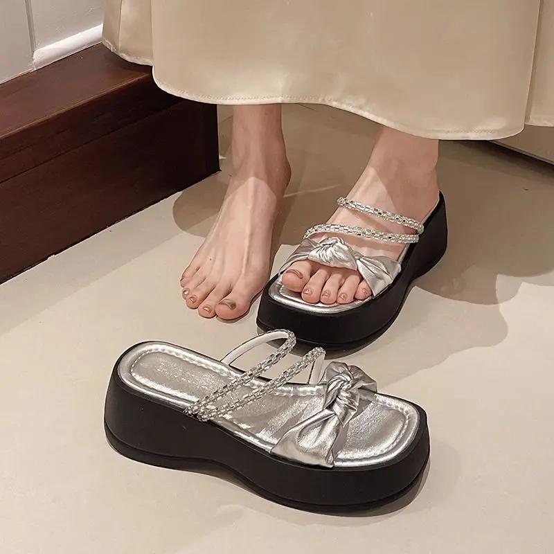 Fashion Sandals Open Toe Outside Low Price Shoes for Women Designer Luxury Woman Slippers 2025 Trend Wholesale Pvc Non Slip Vip Slides