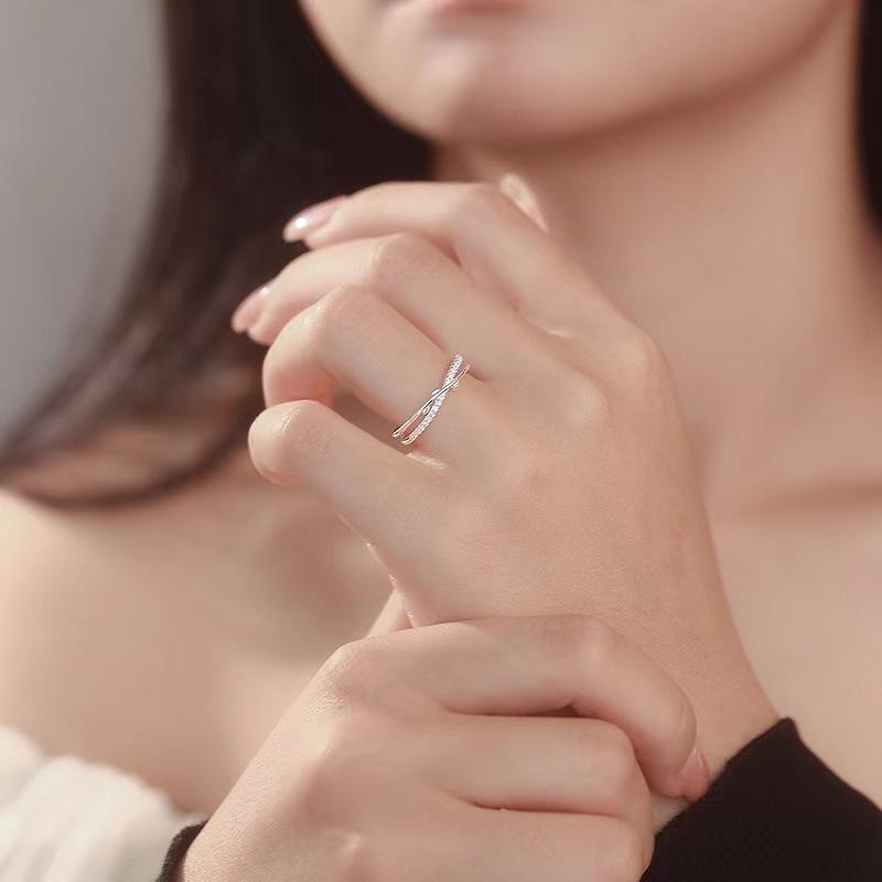 2024 New Style Adjustable Women's Leaf and Branch Ring - Forest-Inspired Korean Luxury Design