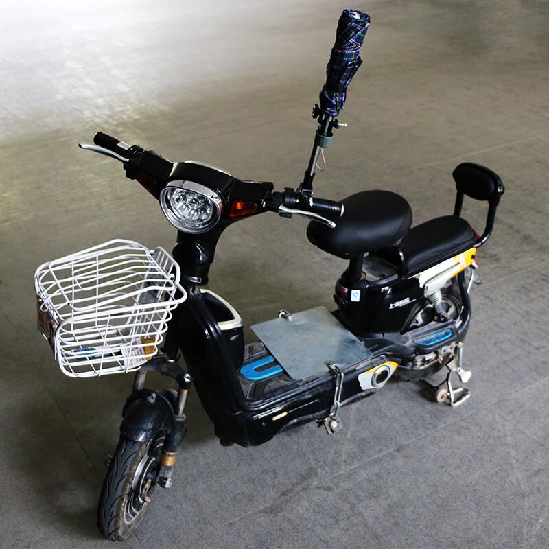 Univerzální držák na deštník pro jízdní kola a elektrické skútry