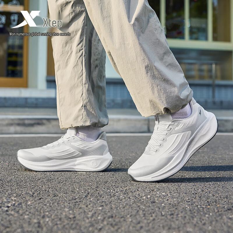 Xtep Chaussures de course et de sport Hou Dun