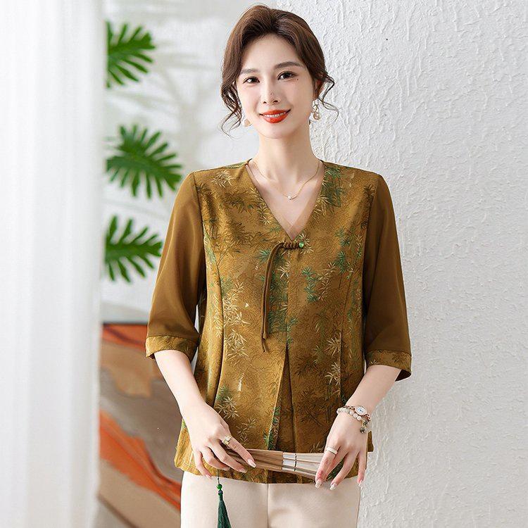 2026 Stylish Seven-Point Sleeve Summer Shirt for Middle-Aged Women