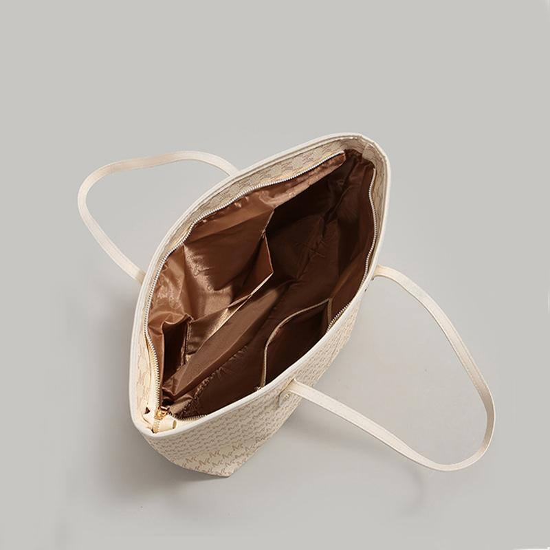 High-end large-capacity bag women's 2025 new trendy niche versatile commuter bag fashionable one-shoulder tote bag