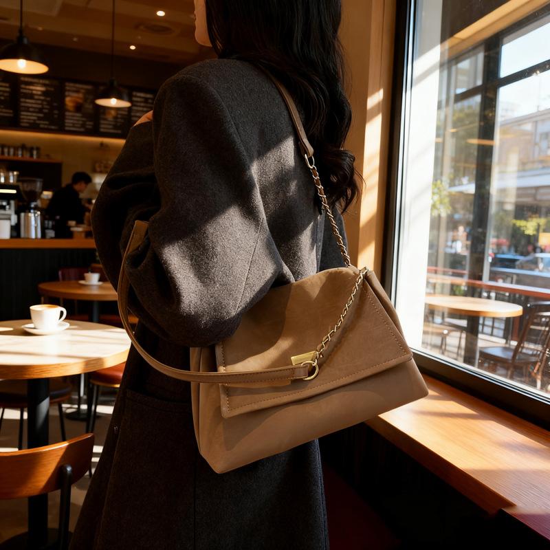 New Fashi Vintage Simple Chain Shoulder Bag Large Capacity Commuter Tote Bag Comfortable and Versatile Texture Storage Bags хаки