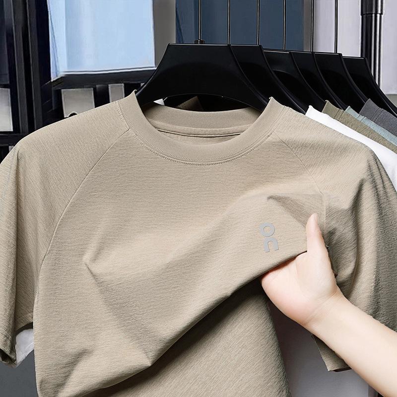 

Men s Summer 2025 Crew Neck Solid Color Casual Loose Fit T-shirt L