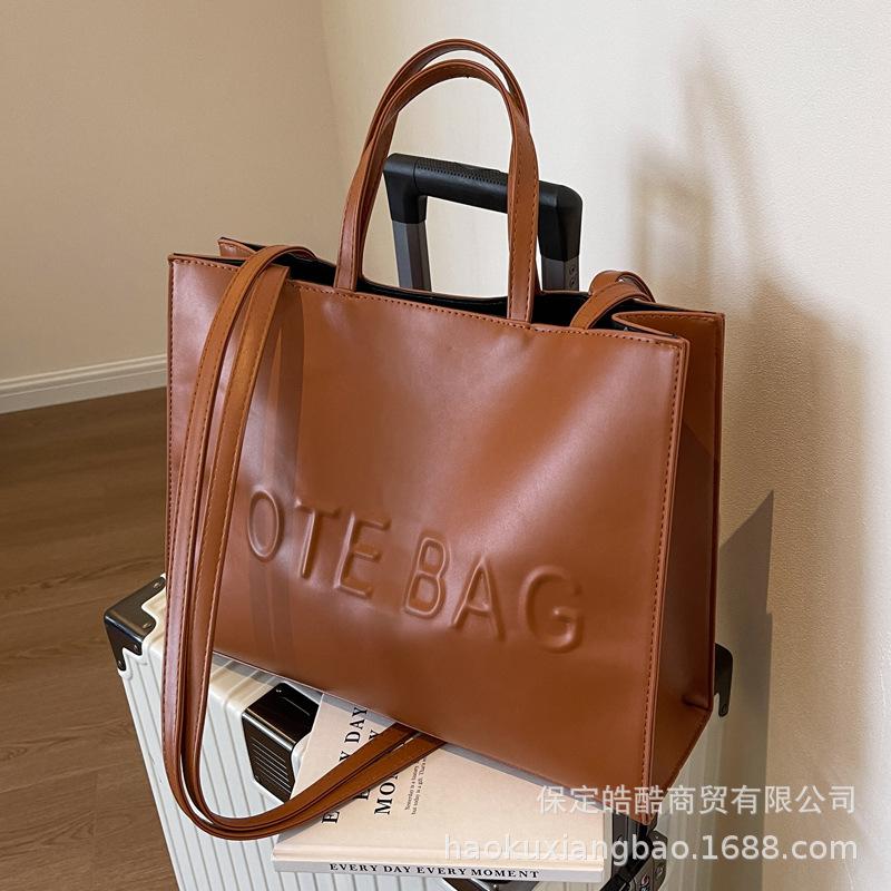 Textured Large-capacity Bag Women's 2025 New Fashion Portable Tote Bag Summer Retro Shoulder Bag Commuter Bag