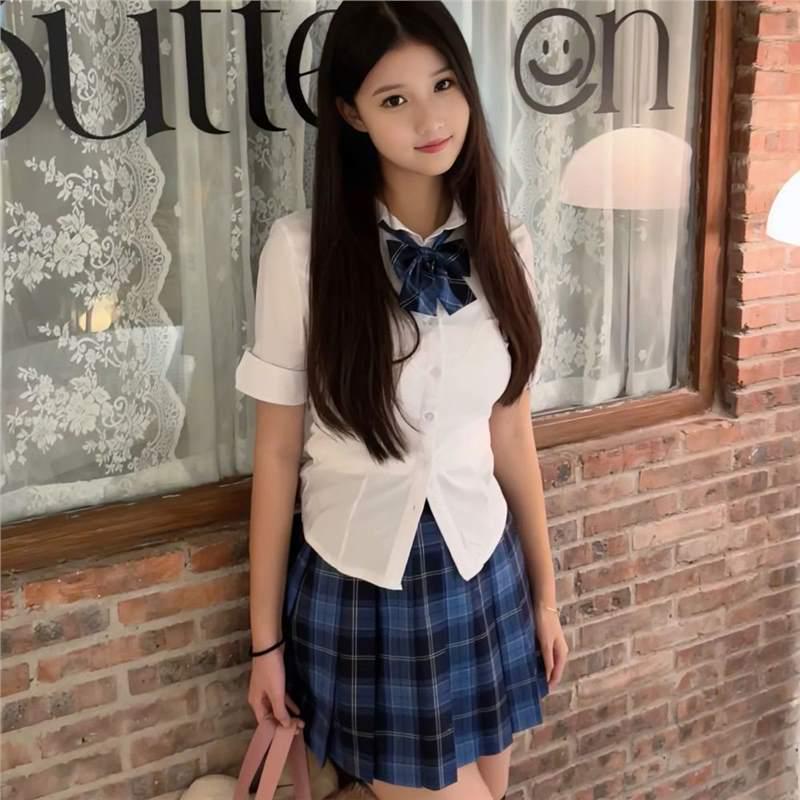 

Униформа JK в стиле Академии Ока Насида: Клетчатая плиссированная юбка, облегающая талию футболка с коротким рукавом - комплект из трех предметов. S