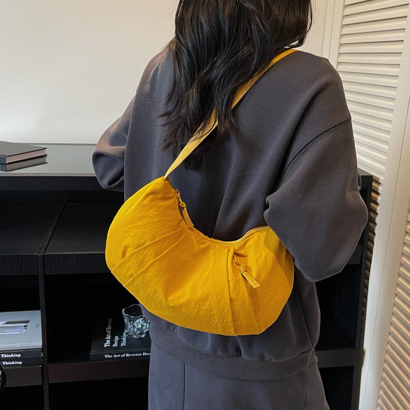 Niche Design Casual Texture Dumpling Bag Fashion Trend Large Capacity Shoulder Bag Women's 2025 Autumn and Winter Shoulder Bag