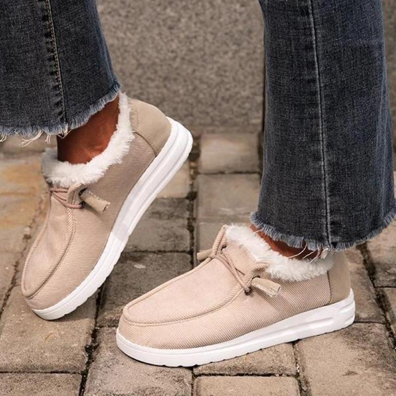Winter new thick-soled snow boots for women, piled and thickened fluff to keep warm, large-size sewn cotton shoes for women