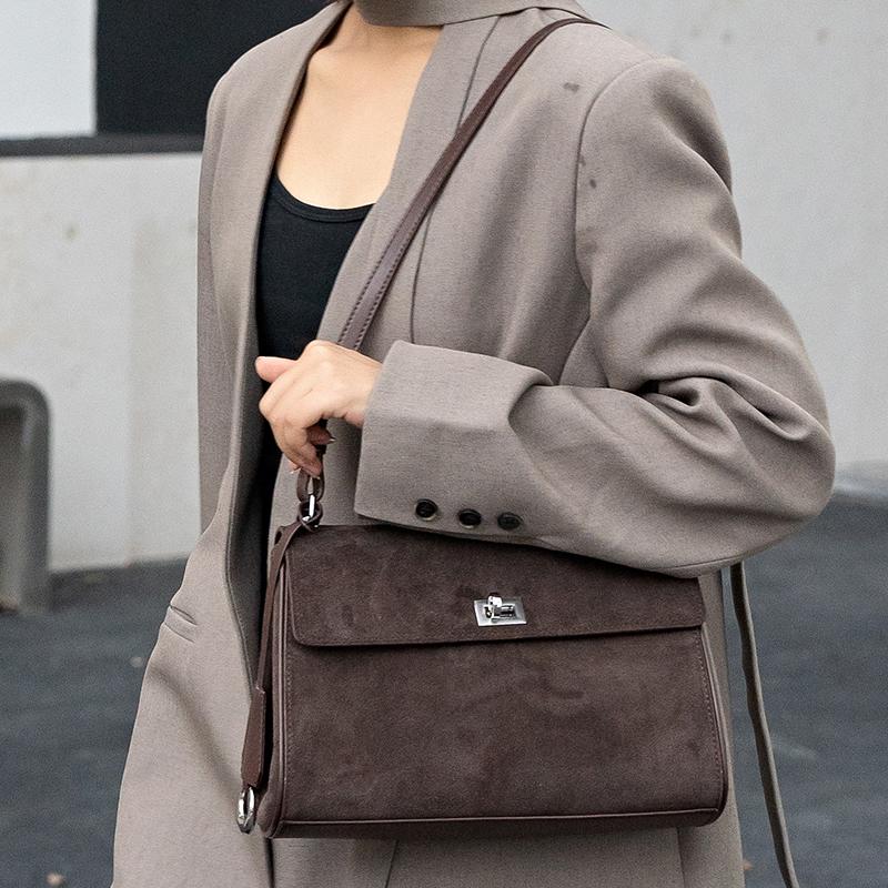2026 Autumn winter women's Suede Top grain leather Crossbody handbag luxury designer Shoulder bag Vintage messenger bag