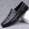 Classic Soft Leather Loafers Men Driving Shoes Lightweight Slip On Flats New Arrival Casual Shoes Italian Wedding Mens Moccasins