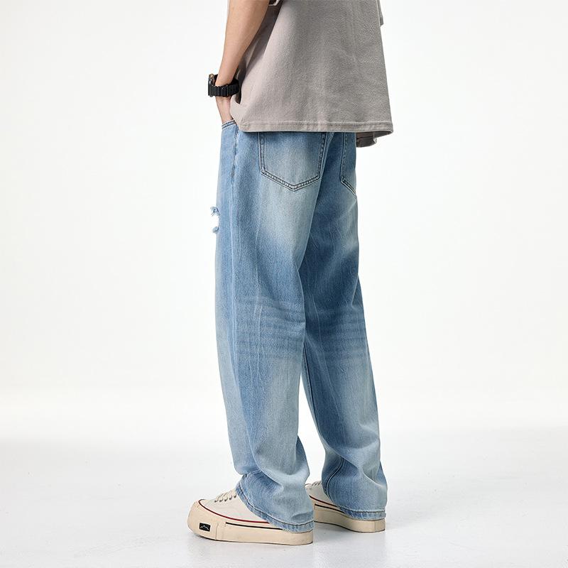 New Light-colored Ripped Jeans In Spring and Summer Straight-legged with Water Wrinkles
