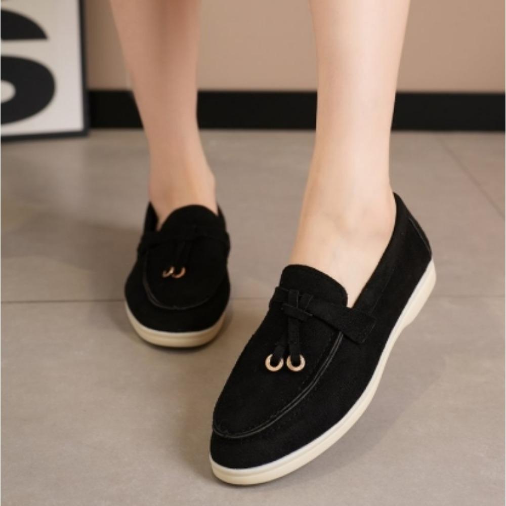 Nouvelles mules décontractées à fond plat avec serrure et pompon, mocassins à la mode pour femmes, chaussures simples de marque avec boucle en métal, pantoufles confortables à enfiler