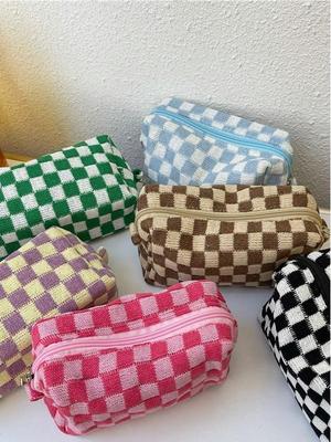 Large Capacity Checkered Knit Cosmetic Bag - Multifunctional Travel Organizer