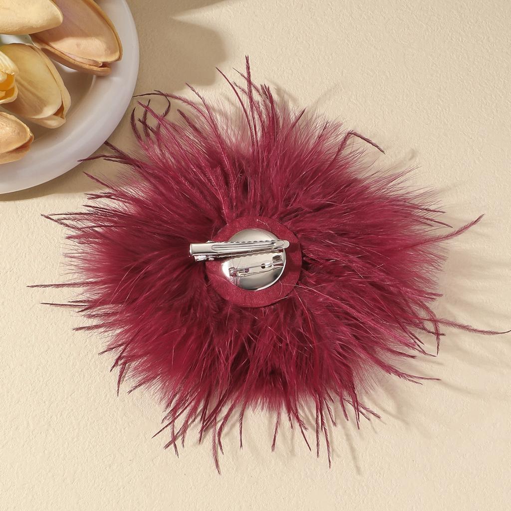 15CM Vintage Artificial Feather Brooch for Women French Style Handmade Exaggerated Lapel Pins Weddings Party Jewelry Accessories