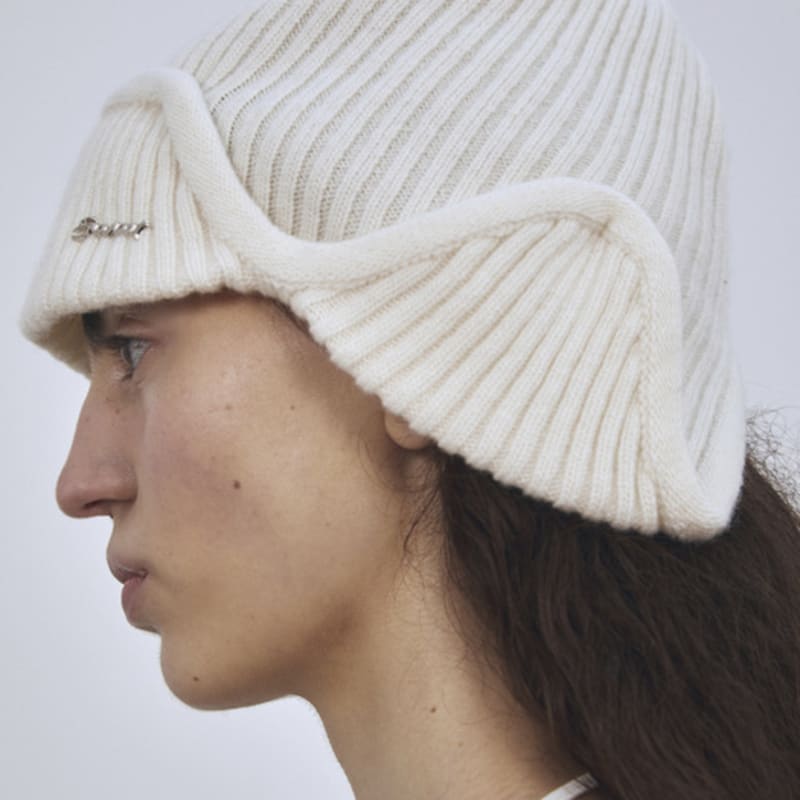 ENAVANT Merino Wool Earflap Knit Beanie (2 Colors)