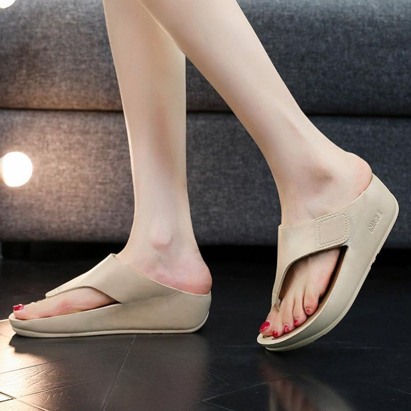 Flip-flops Ladies Beach Fashion All-match Summer Wear Comfortable Non-slip Clip-on Wedge Slippers