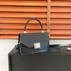 2025 Fashionable and Foreign Women's Shoulder Messenger Bag Summer Personality Simple Texture Niche Design Casual Small Square Bag