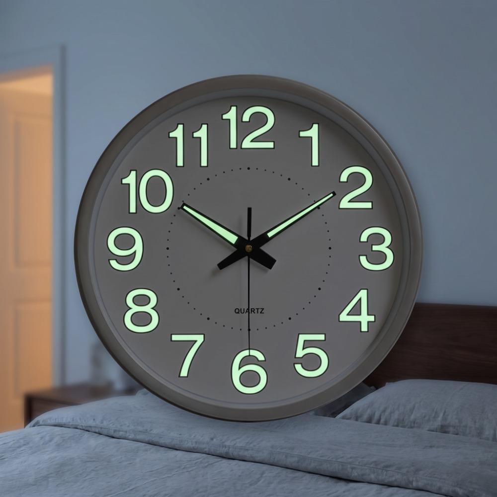 12 Inch Wall Mounted Clock Plastic Frame Non-Ticking Clock Round Quiet Analog Clock Home Decor
