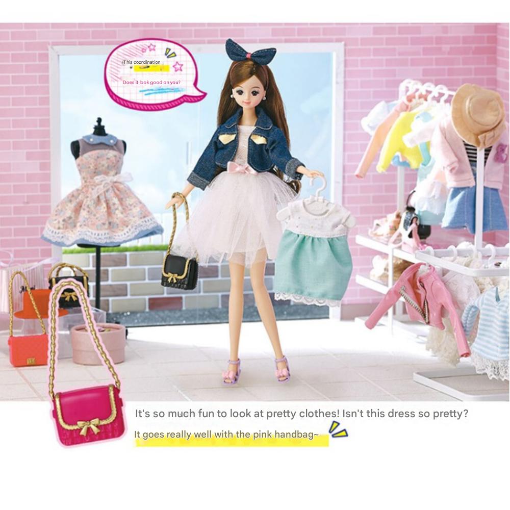 Seventeen Mimi likes Shopping