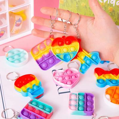 20 ks Mini Pop Klíčenka Senzorické Fidget Hračky pro Batolata Velkoobchod pro Školní Odměny Dětské Narozeninové Dárky Plnička do Dárkových Pytlíčků