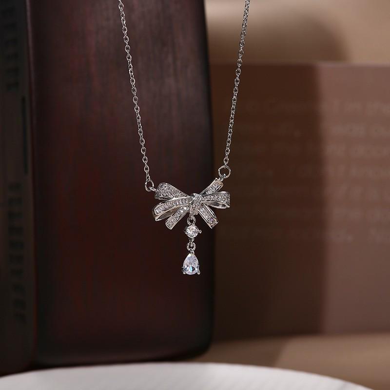 Trendy Korean Thin Chain Pendant Necklace - Elegant & Versatile Fashion Design for Women