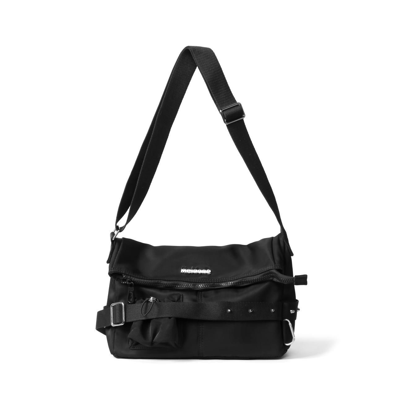 

Niche motorcycle commuter messenger bag for women2026New versatile retro shoulder bag, cool and stylish crossbody bag чорний