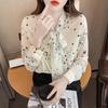 Wiosenna koszula damska z kokardą i casualowym nadrukiem - Słodki i modny top