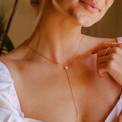 EManco Collana con Catena Dorata e Perle d'Imitazione per Donna - Gioielli in Acciaio Inossidabile