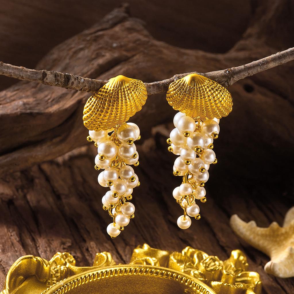 Boho Elegant Imitation Pearl Seashell Dangle Earrings For Women Creative Clustered Pear Shell Tassel Earring Beach Party Jewelry
