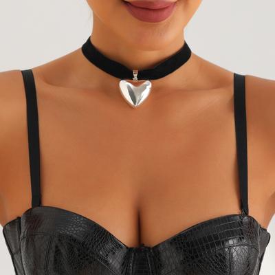 Accessories Simple Cold Flannel Love Choker Collar French Sweet Heart Necklace