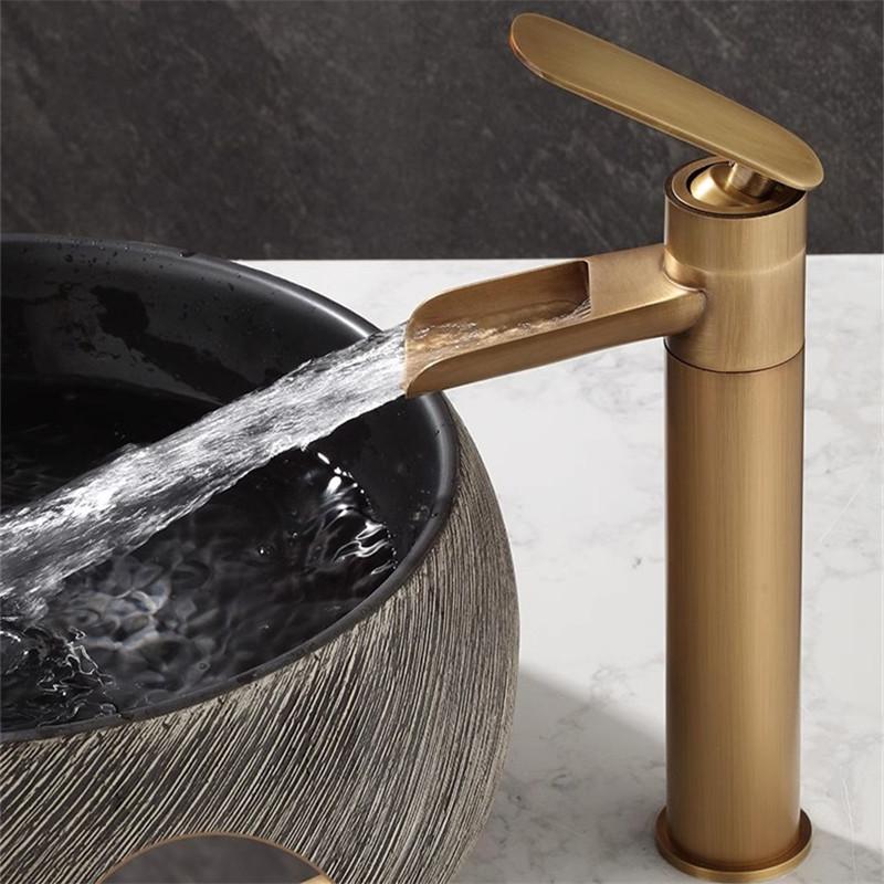 Baterie de baie din bronz antic Baterie din alamă pentru chiuvetă Baterie pentru chiuvetă pentru baie caldă și rece Baterie pentru toaletă cu cascadă Baterie robinet de apă